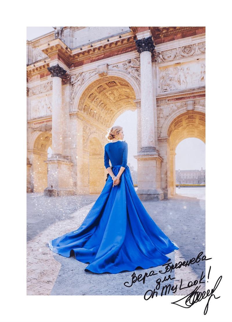Вера Брежнева на сказочной фотосессии в Париже примерила несколько роскошных платьев | 13