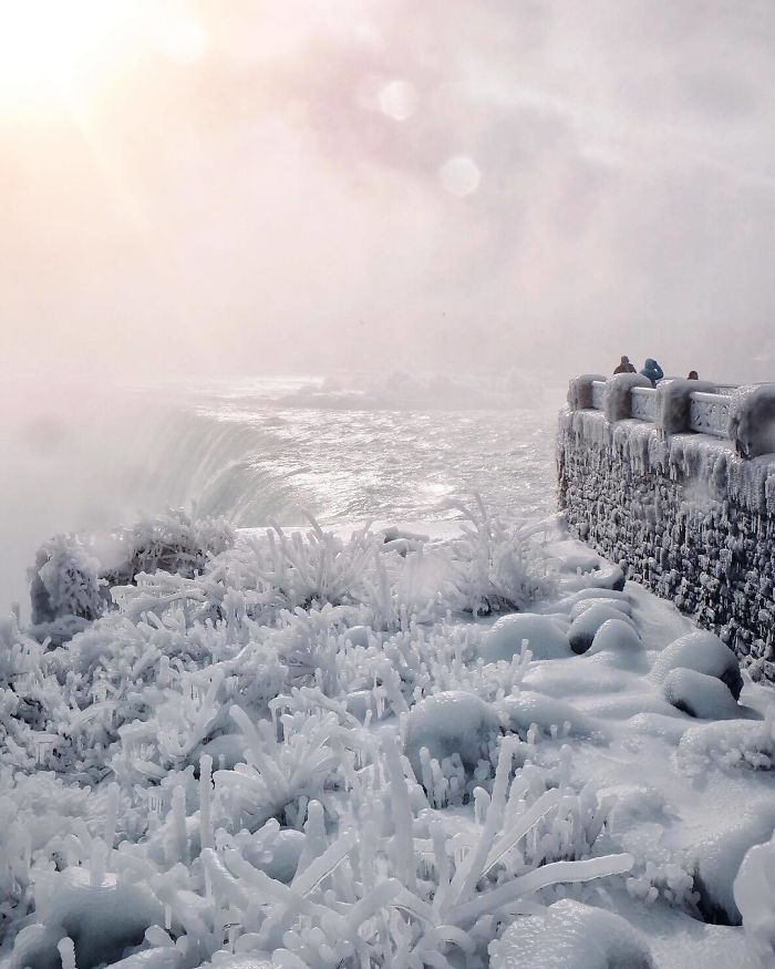 Замерзший Ниагарский водопад напоминает Нарнию — это просто волшебно! | 1