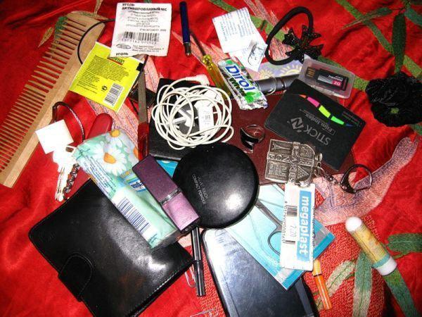 15 вещей, которые непременно должны быть в вашей сумочке | 1
