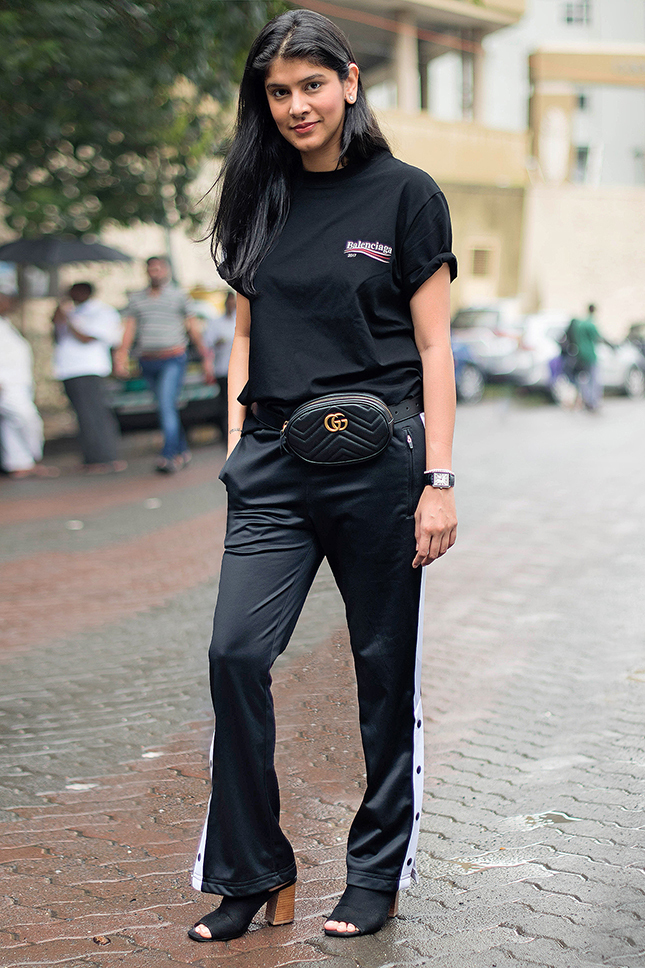 8 стильных образов с черными брюками: модные тенденции весны 2018 | 27
