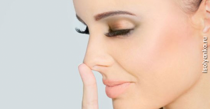 Как зрительно сделать нос меньше при помощи макияжа! | 27