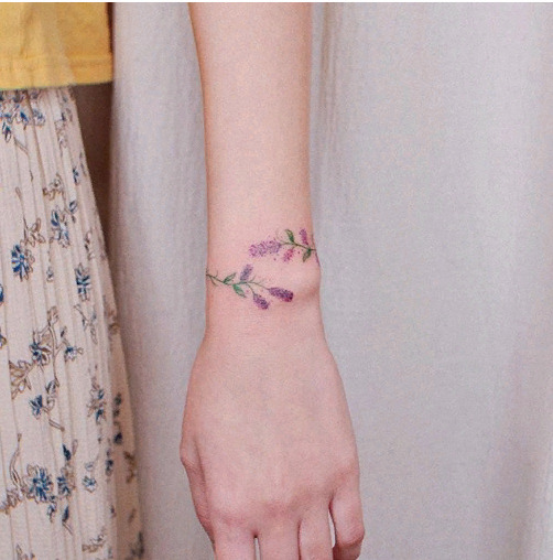 Татуировка-браслет — новый модный тренд, который заменит вам любимый аксессуар | 1
