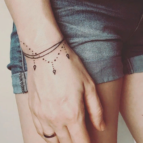 Татуировка-браслет — новый модный тренд, который заменит вам любимый аксессуар | 10