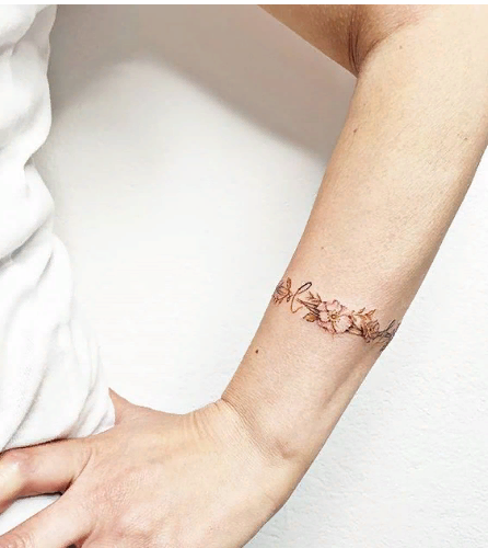 Татуировка-браслет — новый модный тренд, который заменит вам любимый аксессуар | 17